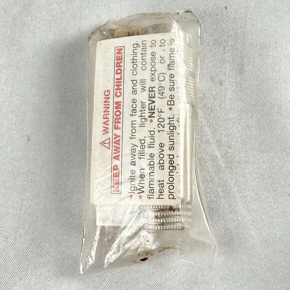 Lot 4 VTG Camel Cigarette Lighters 1990s Promo Metal Plastic Keychain Sealed - Picture 9 of 9